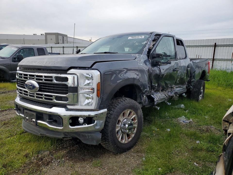 Photo 1 from auction – 2024 FORD F350 SUPER with VIN 1FT8W3BT6RED78236