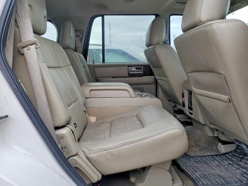Photo 11 from auction – 2013 LINCOLN NAVIGATOR with VIN 5LMJJ2J57DEL01518