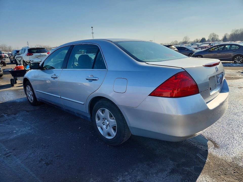 Photo 2 from auction – 2006 HONDA ACCORD LX with VIN JHMCM56466C003208