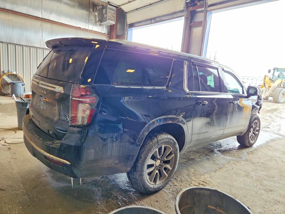 Photo 3 from auction – 2023 CHEVROLET SUBURBAN with VIN 1GNSKCKT3PR461007