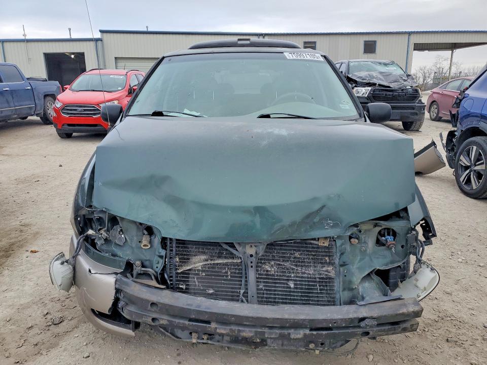 Photo 5 from auction – 2000 NISSAN QUEST with VIN 4N2XN11T2YD808799