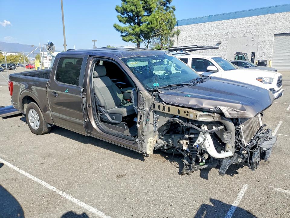 Photo 4 from auction – 2023 FORD F150 with VIN 1FTEW1C85PFA25530