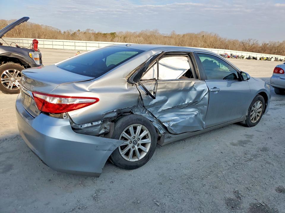 Photo 3 from auction – 2015 TOYOTA CAMRY LE with VIN 4T1BF1FK3FU915301