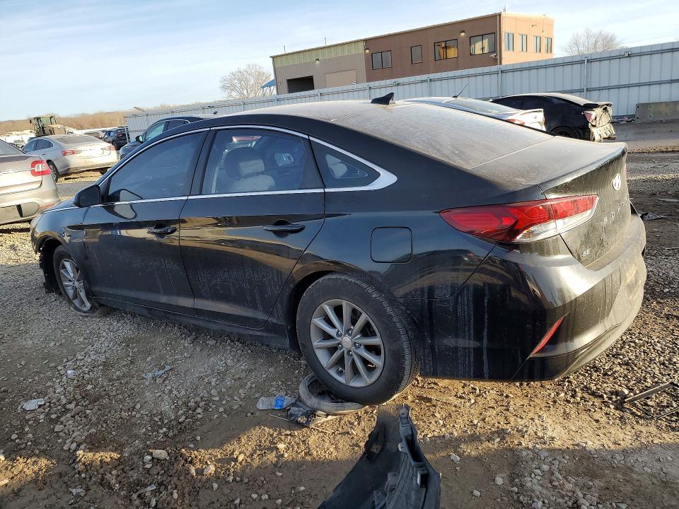 Photo 2 from auction – 2018 HYUNDAI SONATA with VIN 5NPE24AF4JH630523