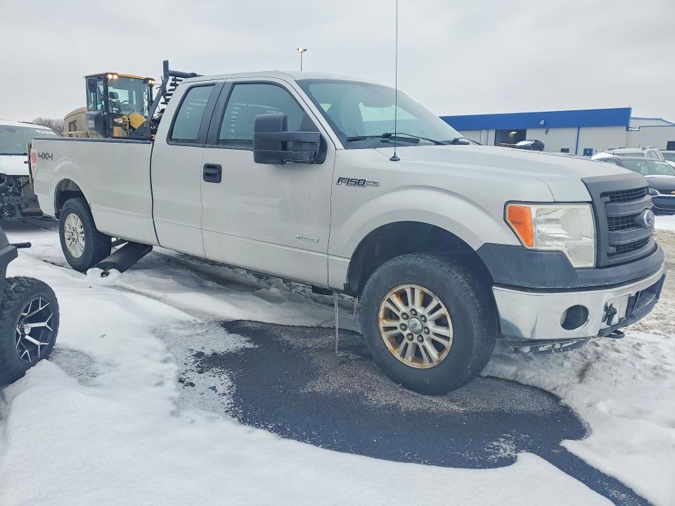 Photo 4 from auction – 2014 FORD F150 with VIN 1FTVX1ET5EKF17347