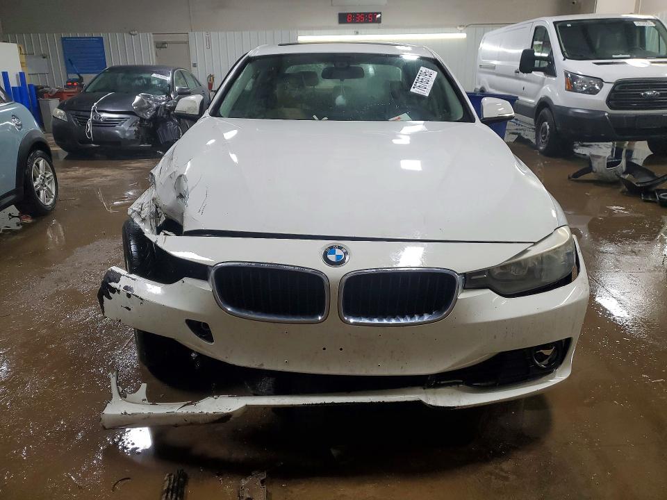 Photo 5 from auction – 2012 BMW 328 I SULE with VIN WBA3C1C51CF434184