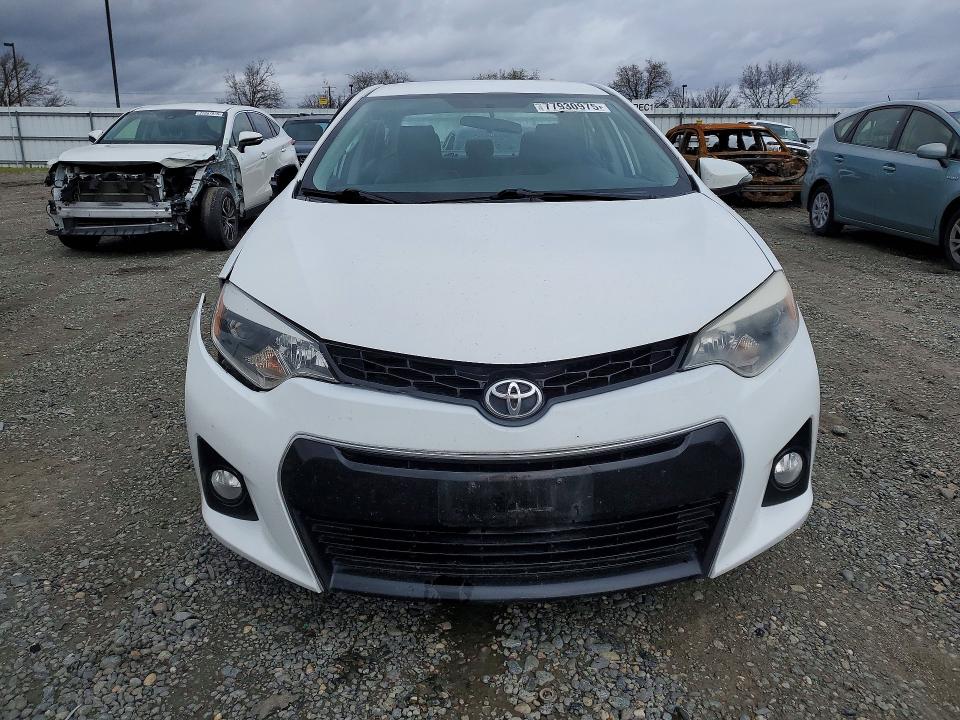 Photo 5 from auction – 2016 TOYOTA COROLLA with VIN 5YFBURHE0GP552518