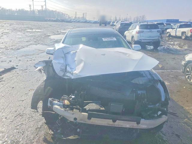 Photo 5 from auction – 2018 GENESIS G80 with VIN KMHGN4JE0JU256307