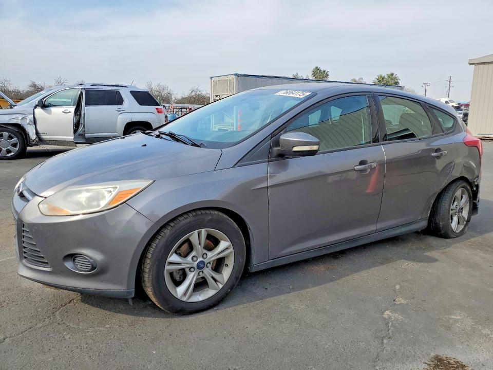 FORD FOCUS SE 2014 with VIN 1FADP3K21EL426045 - Photo from auction