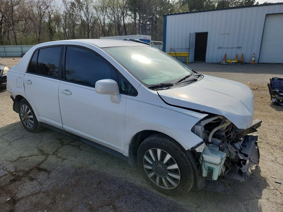 Photo 4 from auction – 2011 NISSAN VERSA with VIN 3N1BC1AP0BL404054