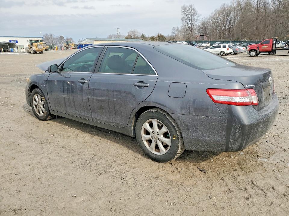 Photo 2 from auction – 2011 TOYOTA CAMRY BASE with VIN 4T1BF3EK7BU731518