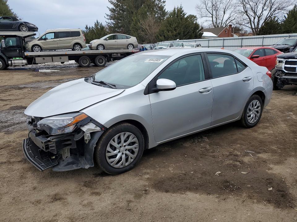 TOYOTA COROLLA L 2019 z numerem VIN 5YFBURHE3KP899804 - Zdjęcie z aukcji