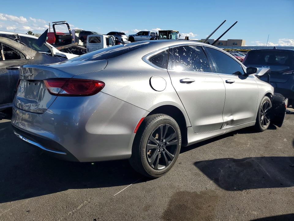 Photo 3 from auction – 2016 CHRYSLER 200 with VIN 1C3CCCAB3GN127901