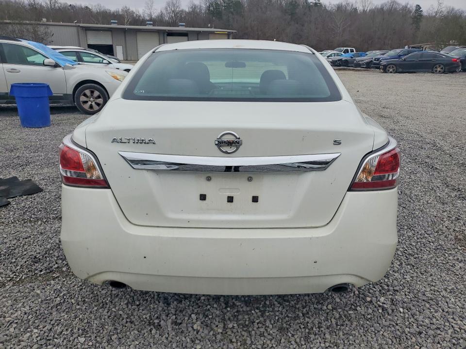 Photo 6 from auction – 2015 NISSAN ALTIMA 2.5 with VIN 1N4AL3AP8FN311007