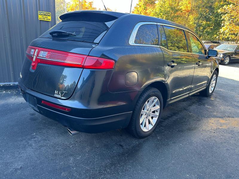 Photo 4 from auction – 2015 LINCOLN MKT with VIN 2LMHJ5NK0FBL03293