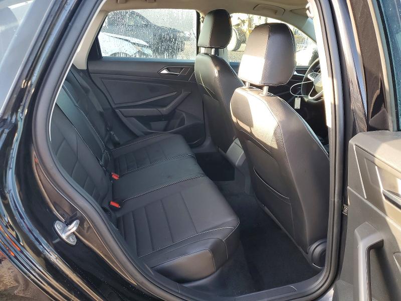 Photo 10 from auction – 2023 VOLKSWAGEN JETTA with VIN 3VW7M7BU1PM038756
