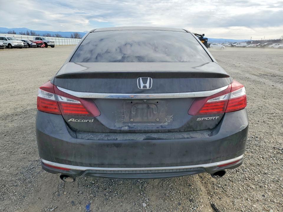 Photo 6 from auction – 2017 HONDA ACCORD with VIN 1HGCR2F55HA168192