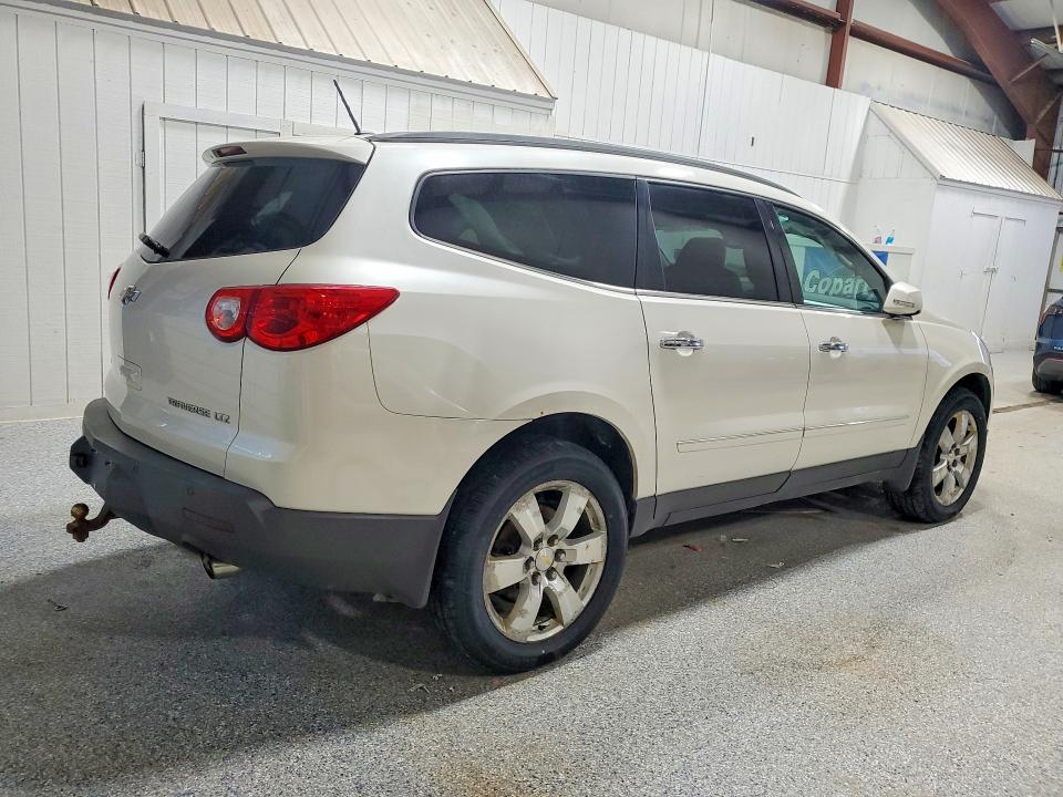 Photo 3 from auction – 2012 CHEVROLET TRAVERSE L with VIN 1GNKVLEDXCJ335277