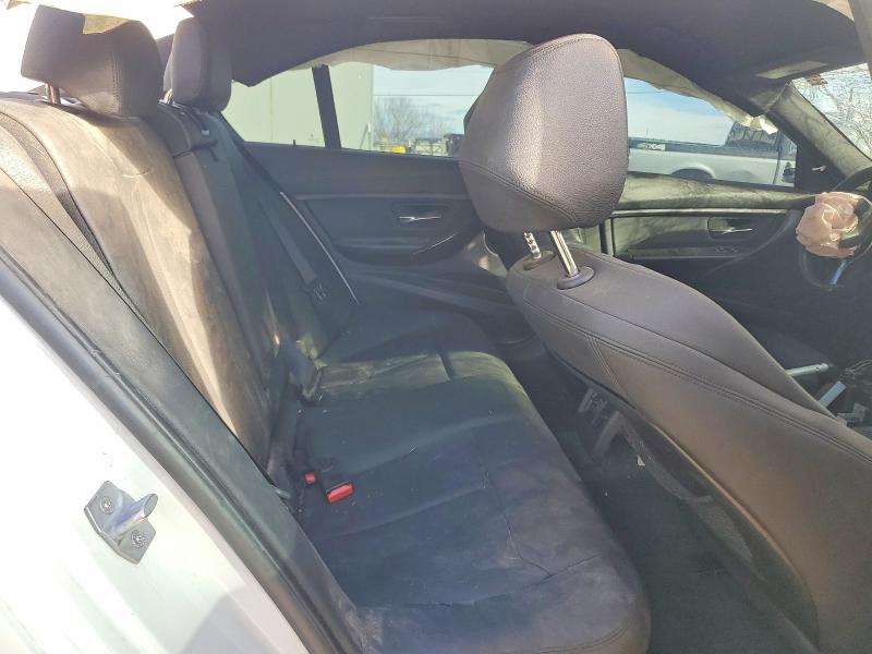 Photo 10 from auction – 2014 BMW 328 with VIN WBA3A5C5XEJ465530