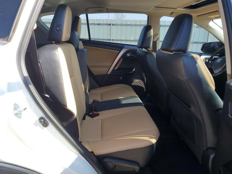Photo 11 from auction – 2017 TOYOTA RAV4 with VIN JTMYFREV6HJ131482
