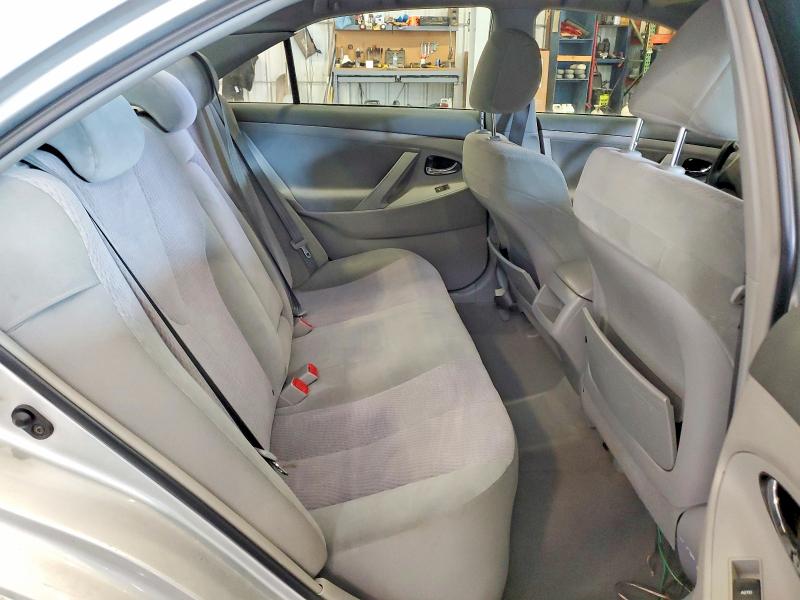 Foto 10 de la subasta – 2010 TOYOTA CAMRY BASE con VIN 4T4BF3EK2AR071232