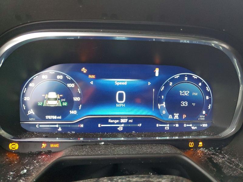 Photo 9 from auction – 2022 CHEVROLET SUBURBAN with VIN 1GNSKCKD2NR227964
