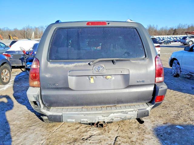 Photo 6 from auction – 2004 TOYOTA 4RUNNER SR with VIN JTEBU14R540036974
