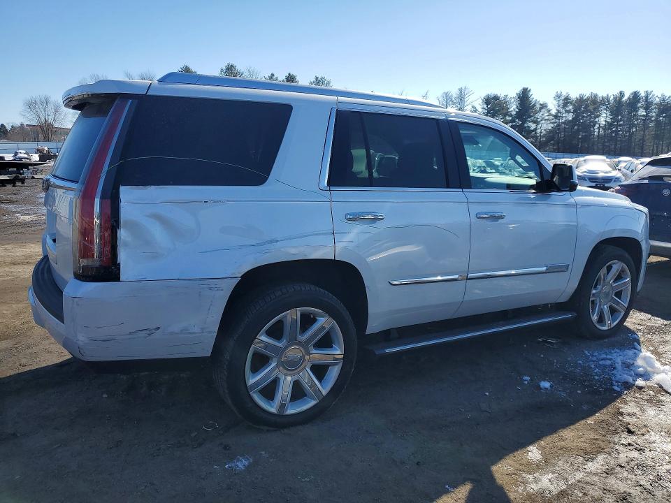 Фото 3 с аукциона – 2016 CADILLAC ESCALADE с VIN 1GYS4CKJ1GR432200