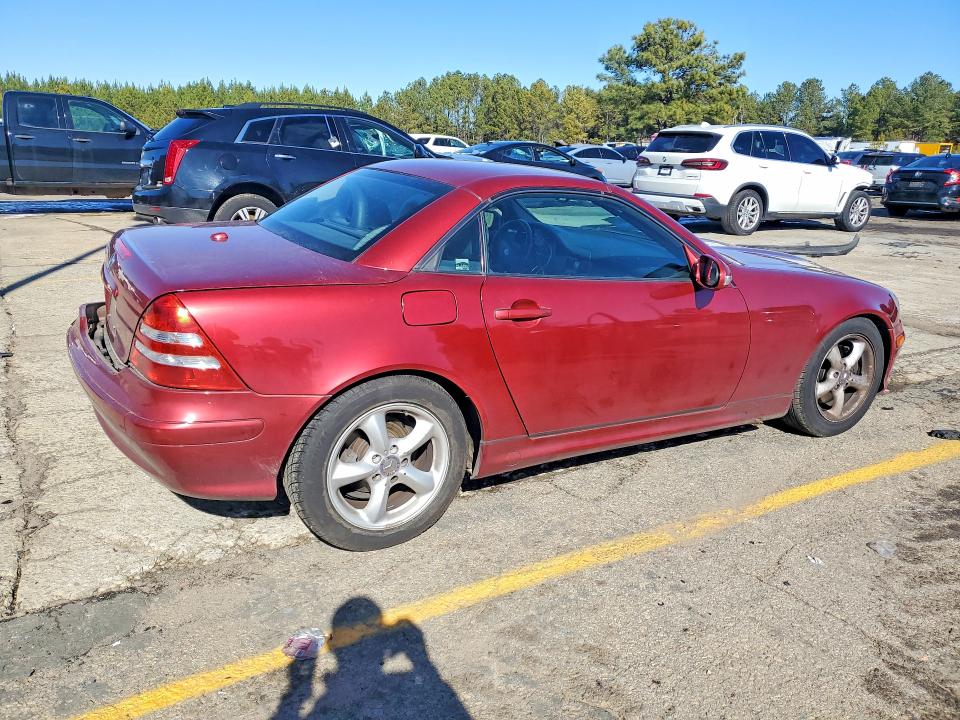 Photo 3 from auction – 2004 MERCEDES-BENZ SLK with VIN WDBKK65FX4F306255