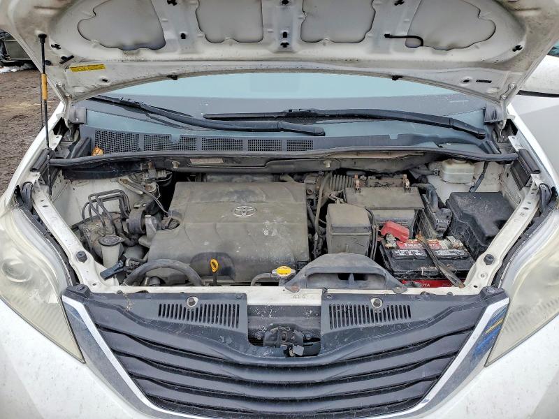 Photo 12 from auction – 2012 TOYOTA SIENNA LE with VIN 5TDKK3DC2CS240242