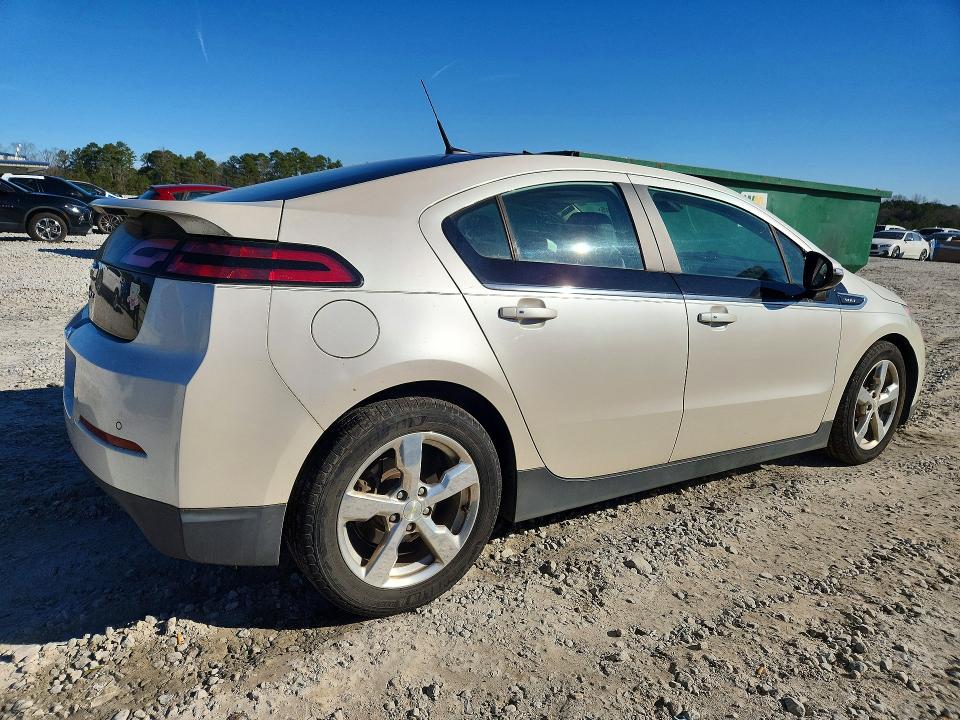 Photo 3 from auction – 2012 CHEVROLET VOLT with VIN 1G1RB6E47CU126359