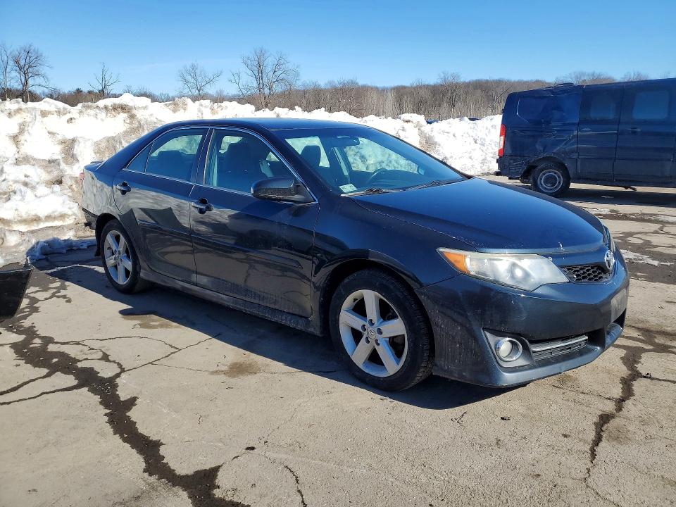 Photo 4 from auction – 2014 TOYOTA CAMRY with VIN 4T1BF1FK9EU422916