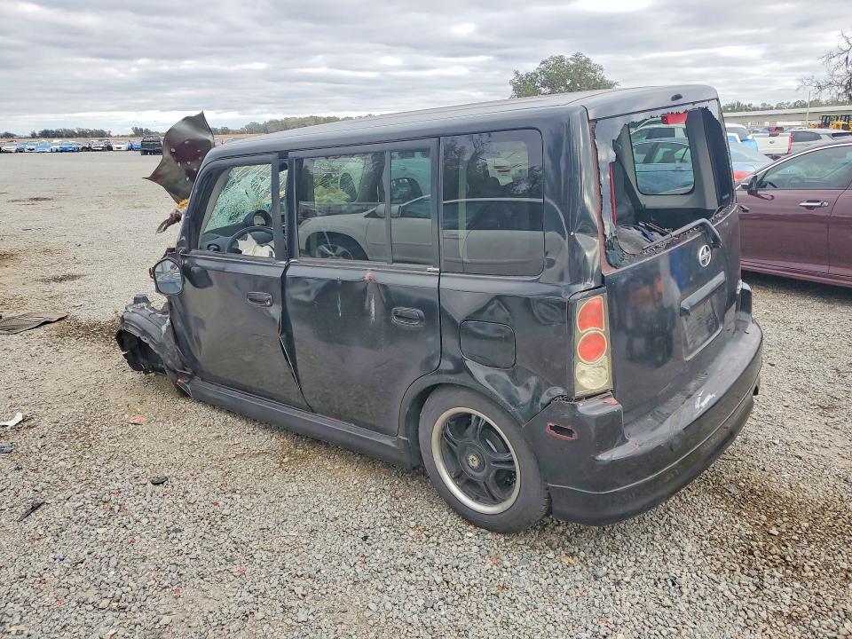 Photo 2 from auction – 2006 TOYOTA SCION XB with VIN JTLKT324664059559