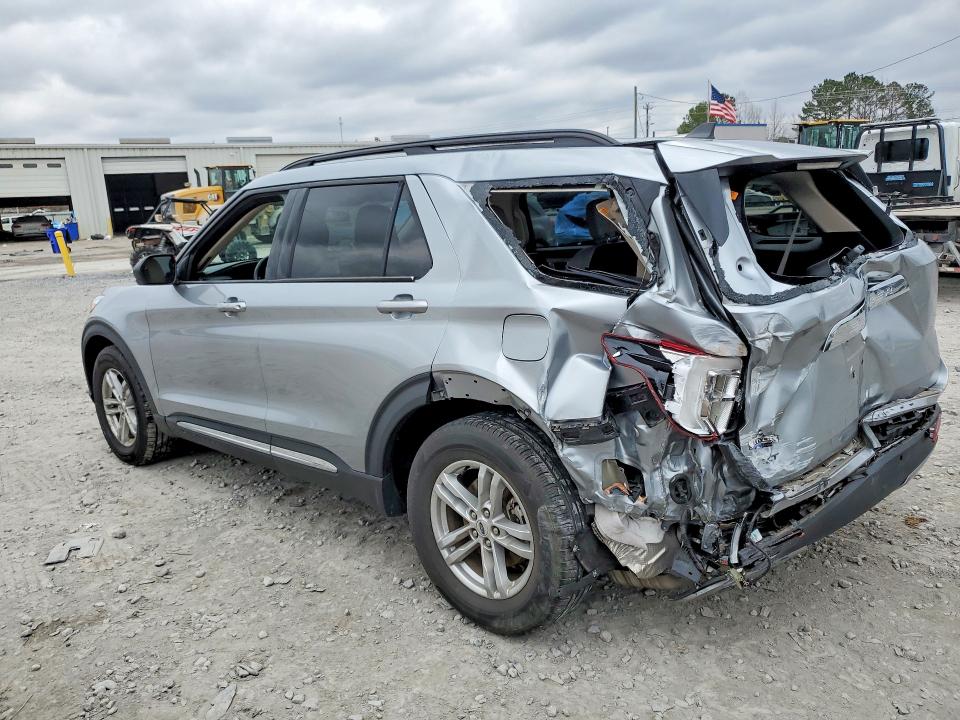 Photo 2 from auction – 2022 FORD EXPLORER with VIN 1FMSK7DH8NGB82505