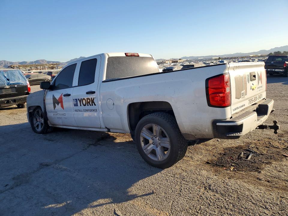 Photo 2 from auction – 2018 CHEVROLET SILVERADO with VIN 1GCRCPEC0JZ256811
