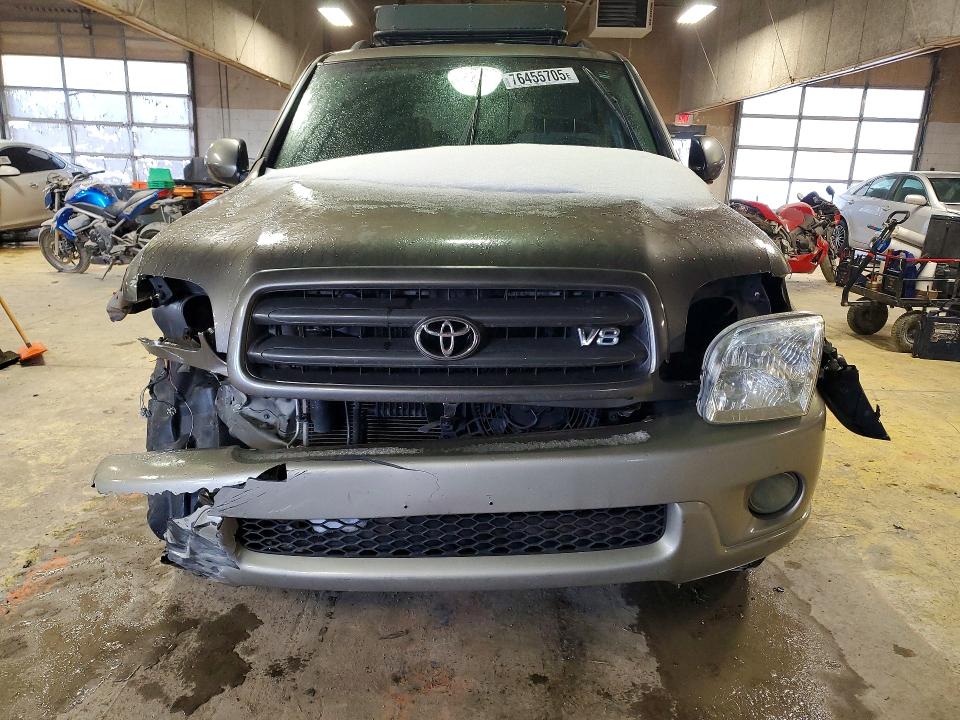 Photo 5 from auction – 2004 TOYOTA SEQUOIA SR with VIN 5TDZT34A34S226071