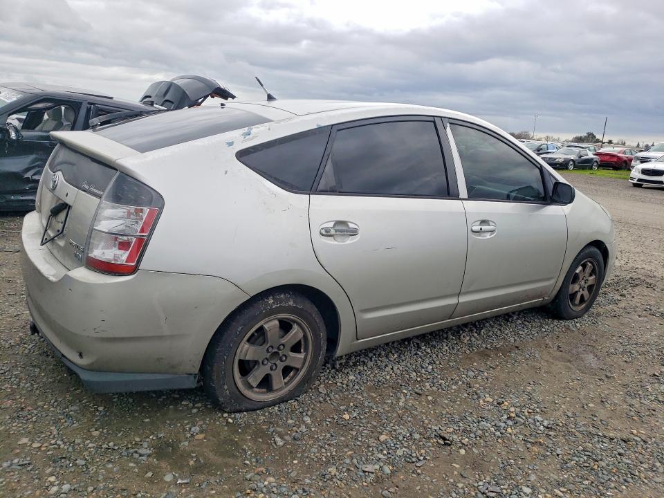 Photo 3 from auction – 2005 TOYOTA PRIUS with VIN JTDKB20U953061435