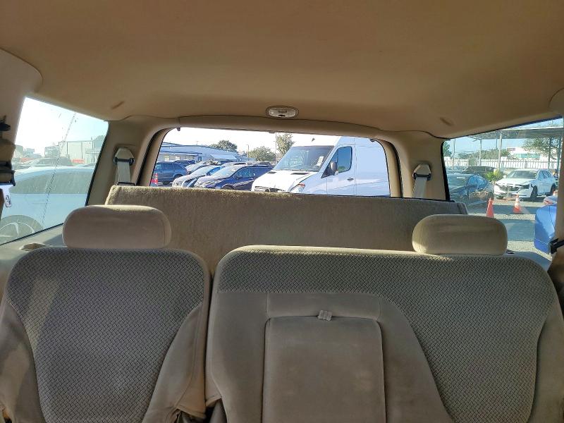Photo 10 from auction – 2000 FORD EXPEDITION with VIN 1FMRU1562YLB48137