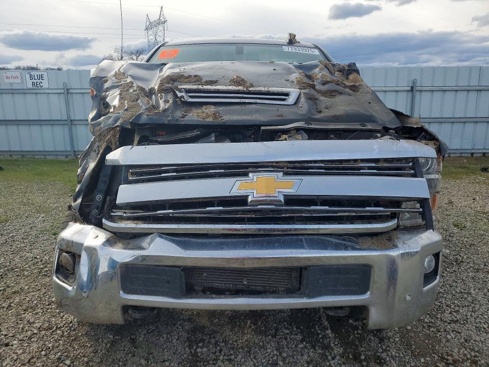 Photo 5 from auction – 2017 CHEVROLET SILVERADO with VIN 1GC1KWEY6HF150994