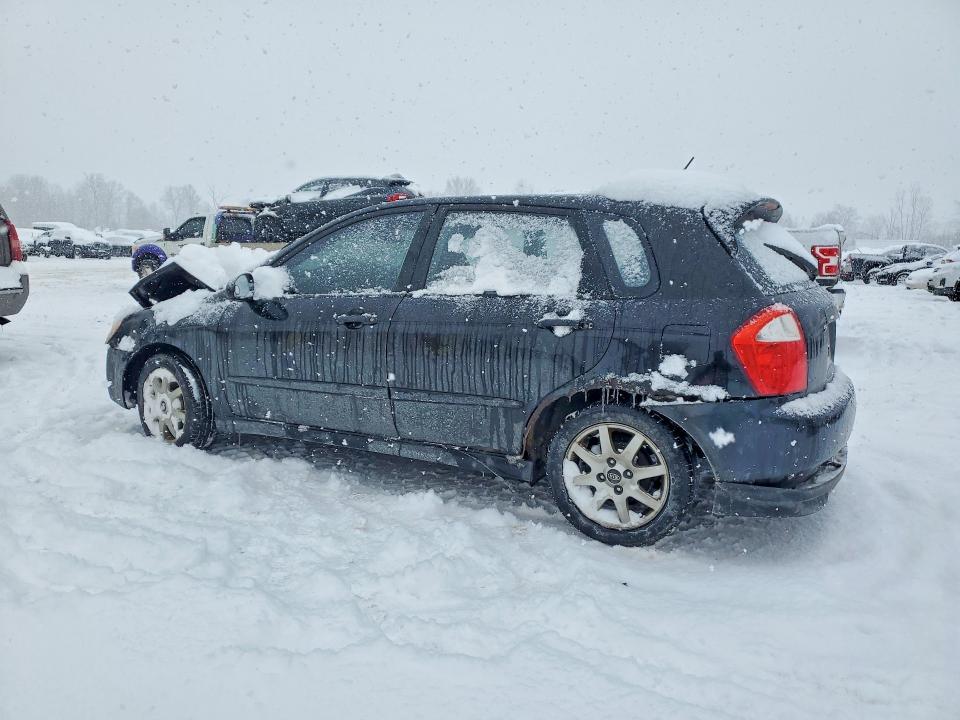 Photo 2 from auction – 2005 KIA SPECTRA5 with VIN KNAFE161X55074583