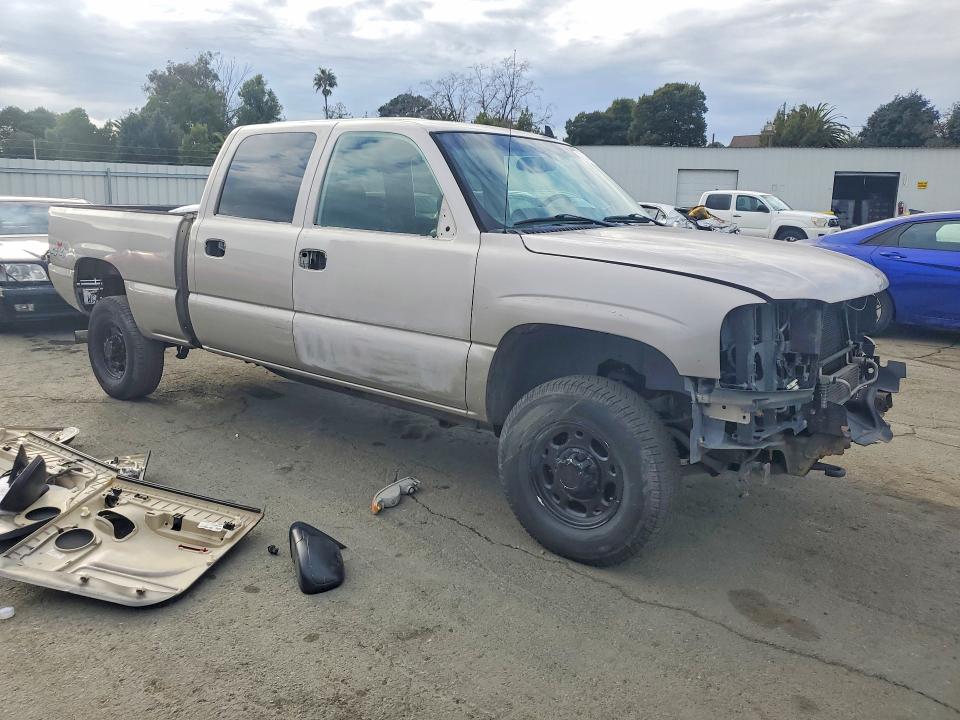 Photo 4 from auction – 2006 GMC SIERRA with VIN 1GTHK23D86F220256