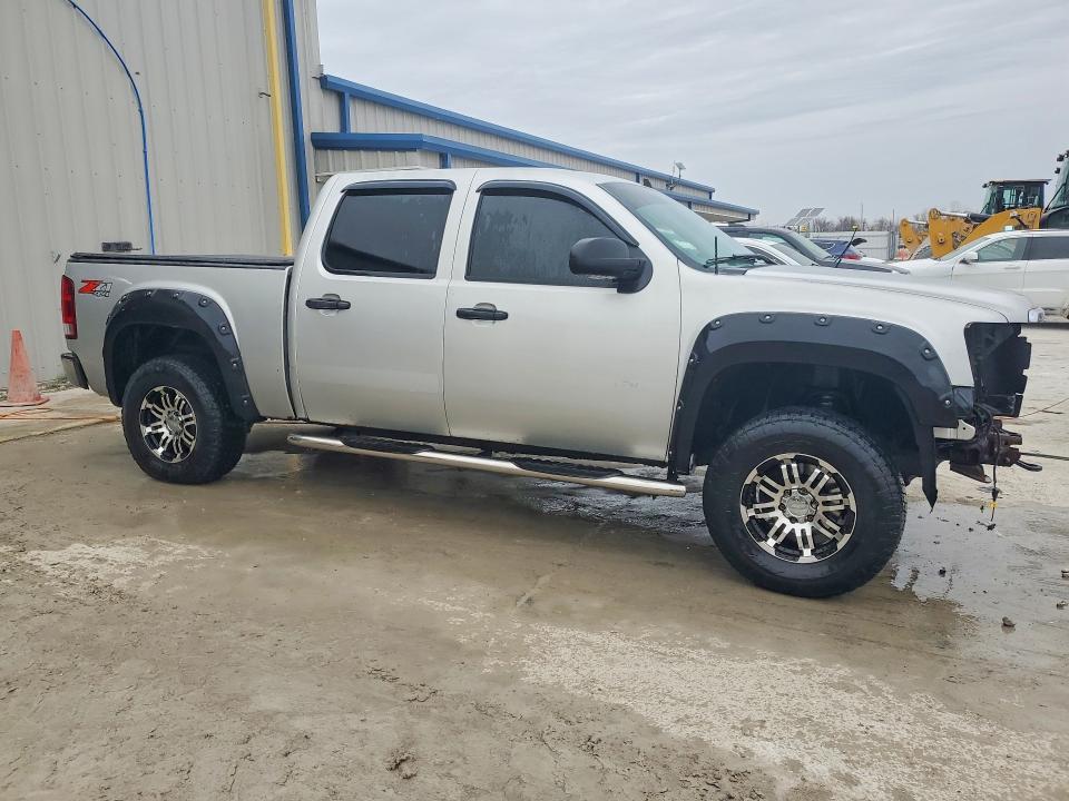 صورة رقم 4 من المزاد - 2011 GMC SIERRA مع VIN 3GTP2VE39BG248755