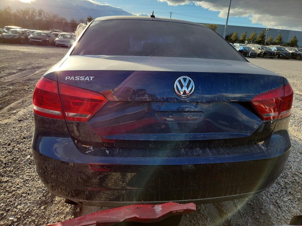 Photo 6 from auction – 2014 VOLKSWAGEN PASSAT with VIN 1VWAP7A33EC006685
