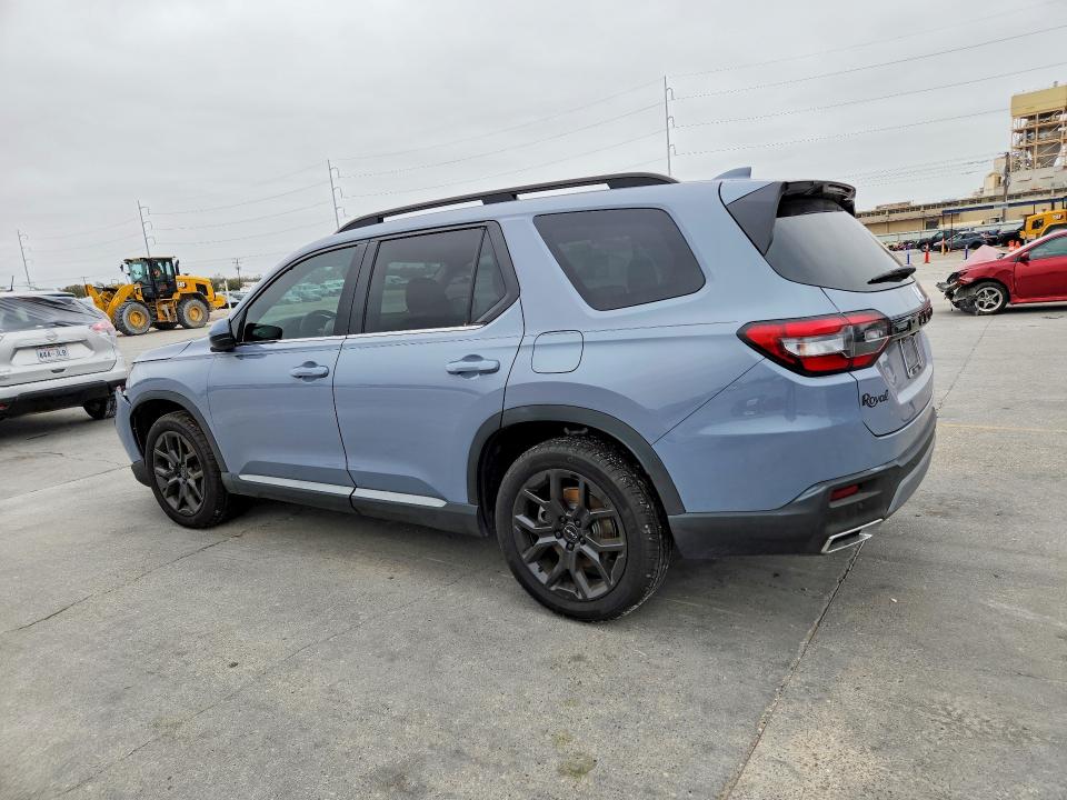Photo 2 from auction – 2025 HONDA PILOT with VIN 5FNYG2H75SB026500