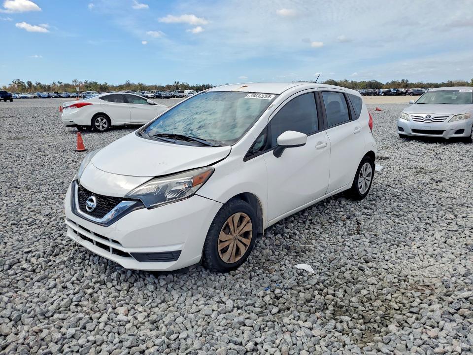 NISSAN VERSA NOTE 2018 with VIN 3N1CE2CP9JL356098 - Photo from auction