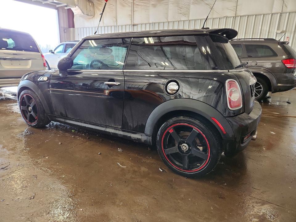 Photo 2 from auction – 2012 MINI COOPER with VIN WMWSV3C56CTY28623