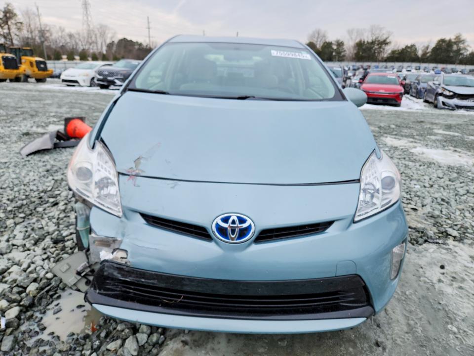 Photo 5 from auction – 2013 TOYOTA PRIUS with VIN JTDKN3DU0D1727602