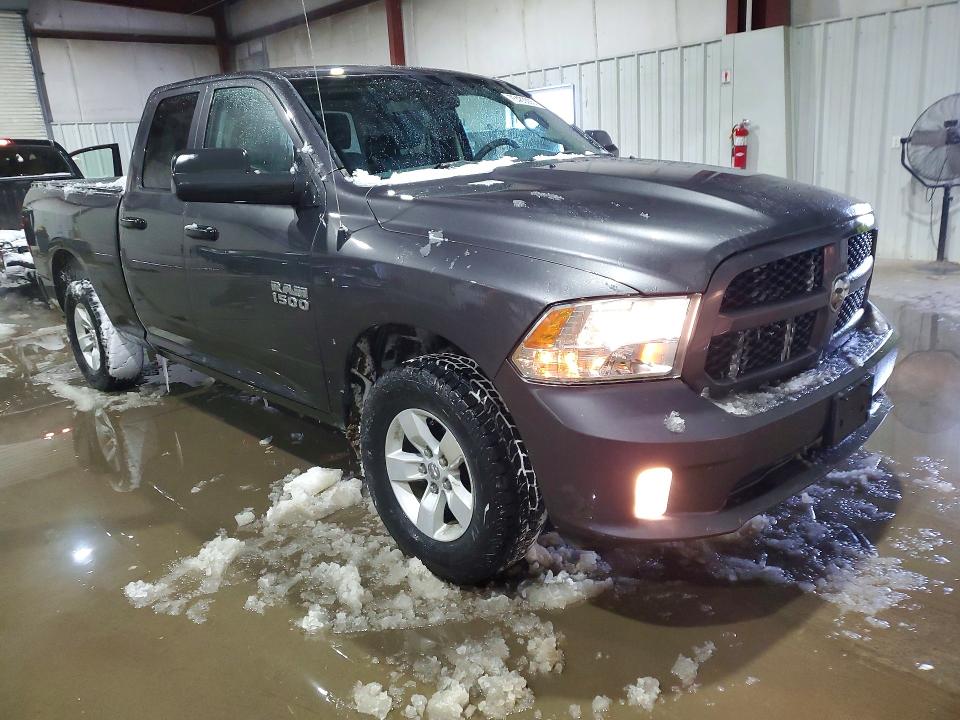 Photo 4 from auction – 2017 RAM 1500 ST with VIN 1C6RR7FGXHS707043
