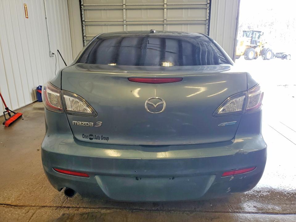 Photo 6 from auction – 2012 MAZDA 3 with VIN JM1BL1W79C1631094