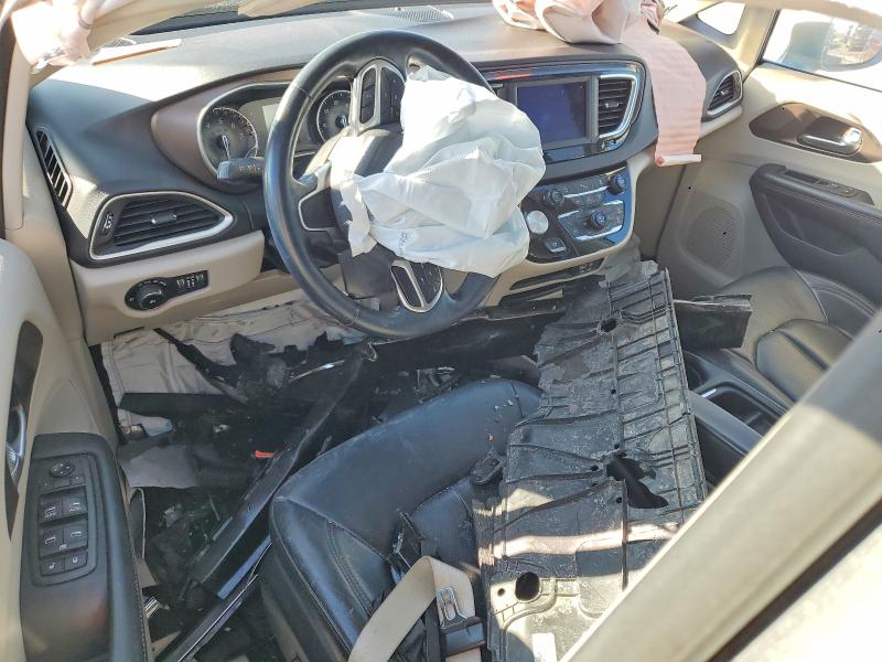 Photo 8 from auction – 2019 CHRYSLER PACIFICA T with VIN 2C4RC1BG7KR526150